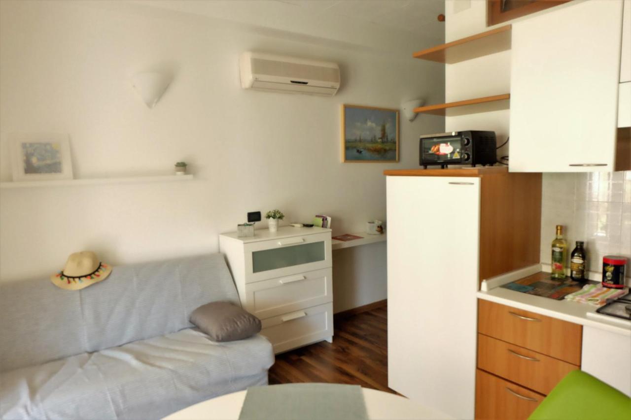 Studio Flat Close To Terme Sirmione Kültér fotó